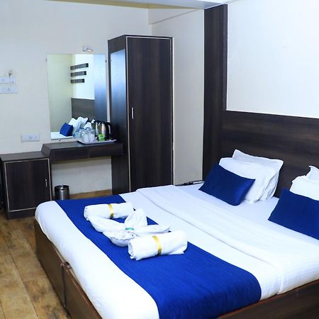 Hotel Alka Residency Thane Esterno foto