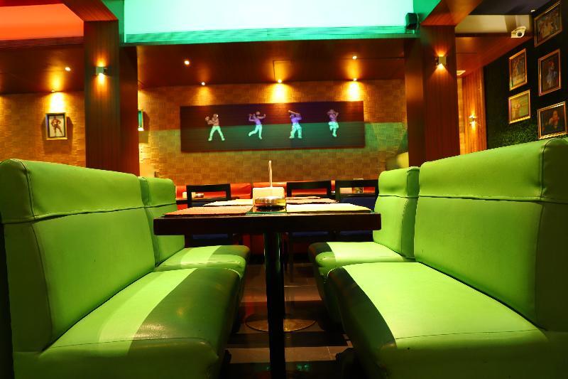 Hotel Alka Residency Thane Esterno foto
